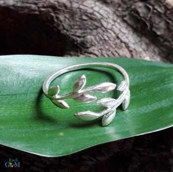 Nhẫn bạc trơn- hình nhành lá