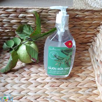 NƯỚC RỬA TAY CHIẾT XUẤT LÁ ỔI- 450ml
