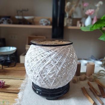Đèn xông đốt tinh dầu sợi mây- dùng điện